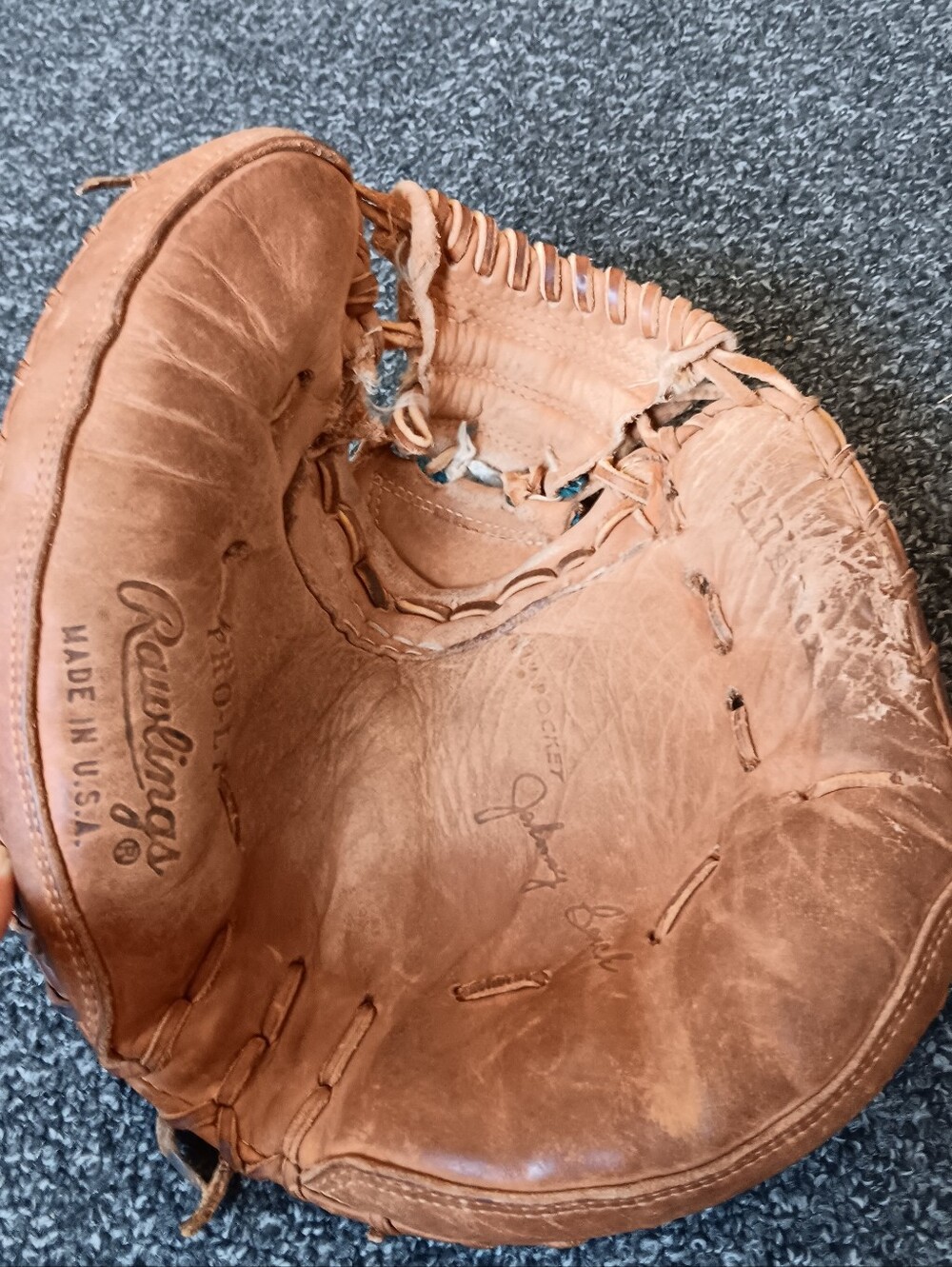 USA Rawlings Vintage Johnny Bench Leather Catchers Mitt, Baseball, Sports Glove - Picture 2 of 16
